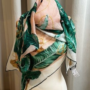 AUTH DOLCE & GABBANA SILK OVERSIZE SCARF